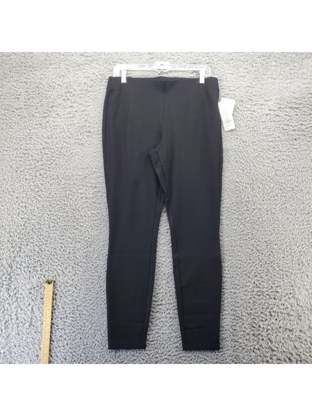 Nanette Lepore Pants Womens Medium Black Skinny Leg Stretchy Pull-On *NWT*